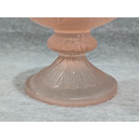 Tiara Frosted‎ Glass Goblet Leaf Pattern Indiana Art MCM Glass Vintage - Picture 3 of 9